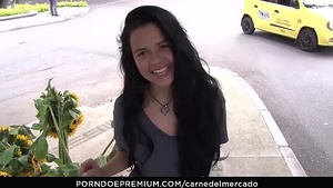 CARNE DEL MERCADO - Latina teen Selena Gomez picked up and facialized