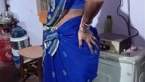 MILF with a flat belly gets naughty on camera