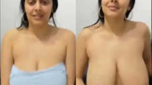 Exotic NRI babe strips down and flaunts her naked body