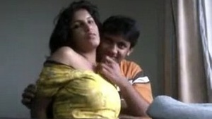 Indian college students share intimate MMS