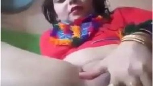 Desi aunty indulges in solo play with her wet pussy