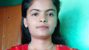 Cute Indian girl gives a blowjob in a video