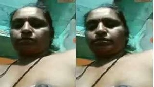 Sexy Telugu bhabhi flaunts her big boobs and pussy on video call