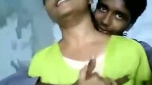 Indian teen's homemade sex video in HD quality