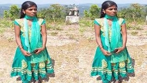 Desi girl caught having sex with her boyfriend in public