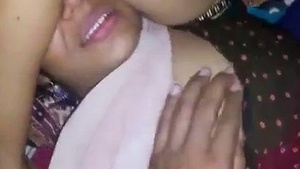 Bhabhi's Indian pussy on display in amateur video