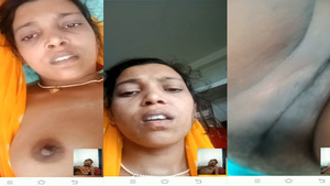 Bhabha from Rajasthani village in VK gives a live show of her boobs and pussy