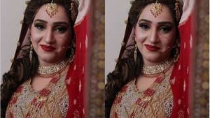 Pakistani bahbhi bares her breasts and pussy in exclusive video