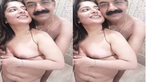 Desi babe and her boss in steamy sex video