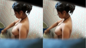 Amateur Desi Bhabha's Secret Bathing Session Caught on Camera