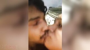 Desi babe gives a sensual blowjob in a homemade video