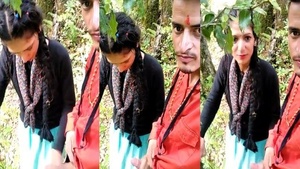 Desi couple enjoys outdoor handjob session