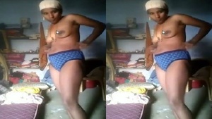 Tamil aunty with big boobs flaunts nude in chess video