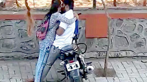 Desi couple's outdoor romance in HD video