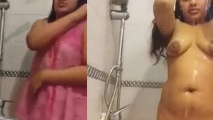Teen beauty records her nude bath and shower on camera