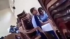 Public sex in homemade video featuring Indian college student