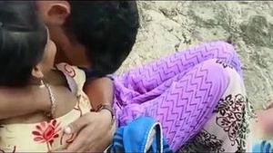 Indian couple enjoys outdoor sex in hot Tamil video