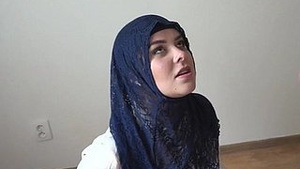 Amateur Muslim girl in homemade video